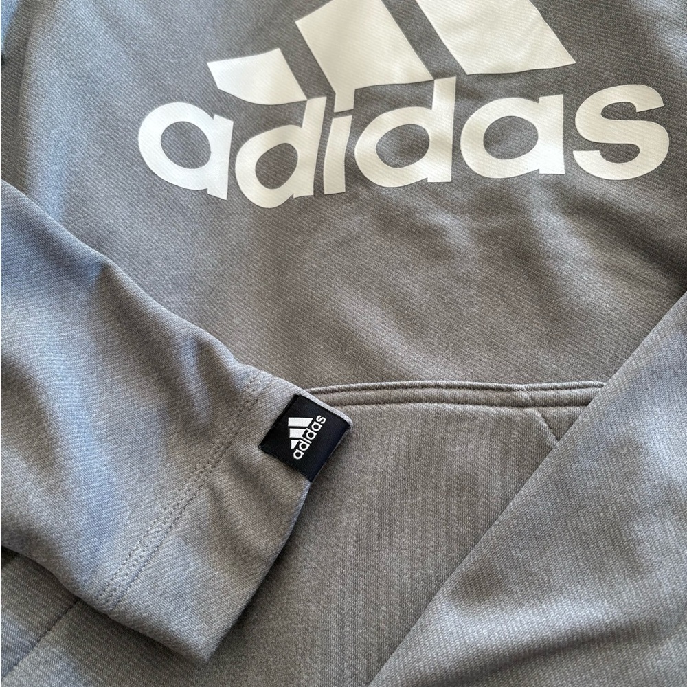 Adidas women’s Crewneck in Gray